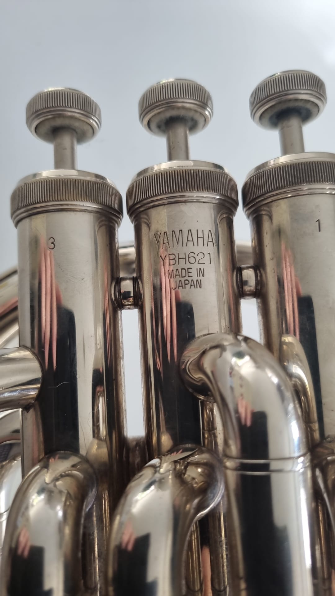 Pre-loved Yamaha Baritone Horn YBH621 4 Valve Professional - Image 2